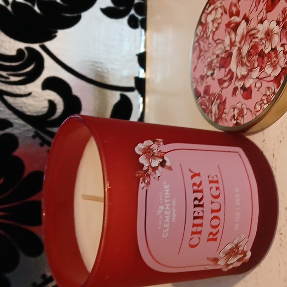 Cherry Rouge Candle - Picture 2 of 2